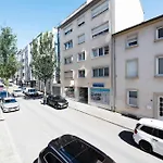 Bright & Stylish 2Br Apt In City Center