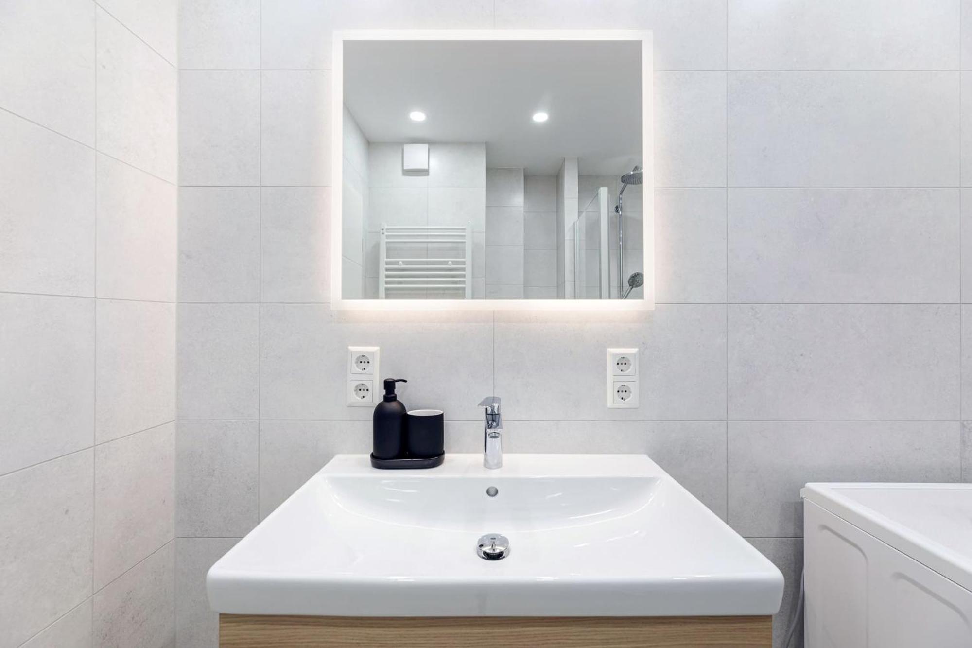 Bright & Stylish 2Br Apt In City Center Apartment Luxemburg