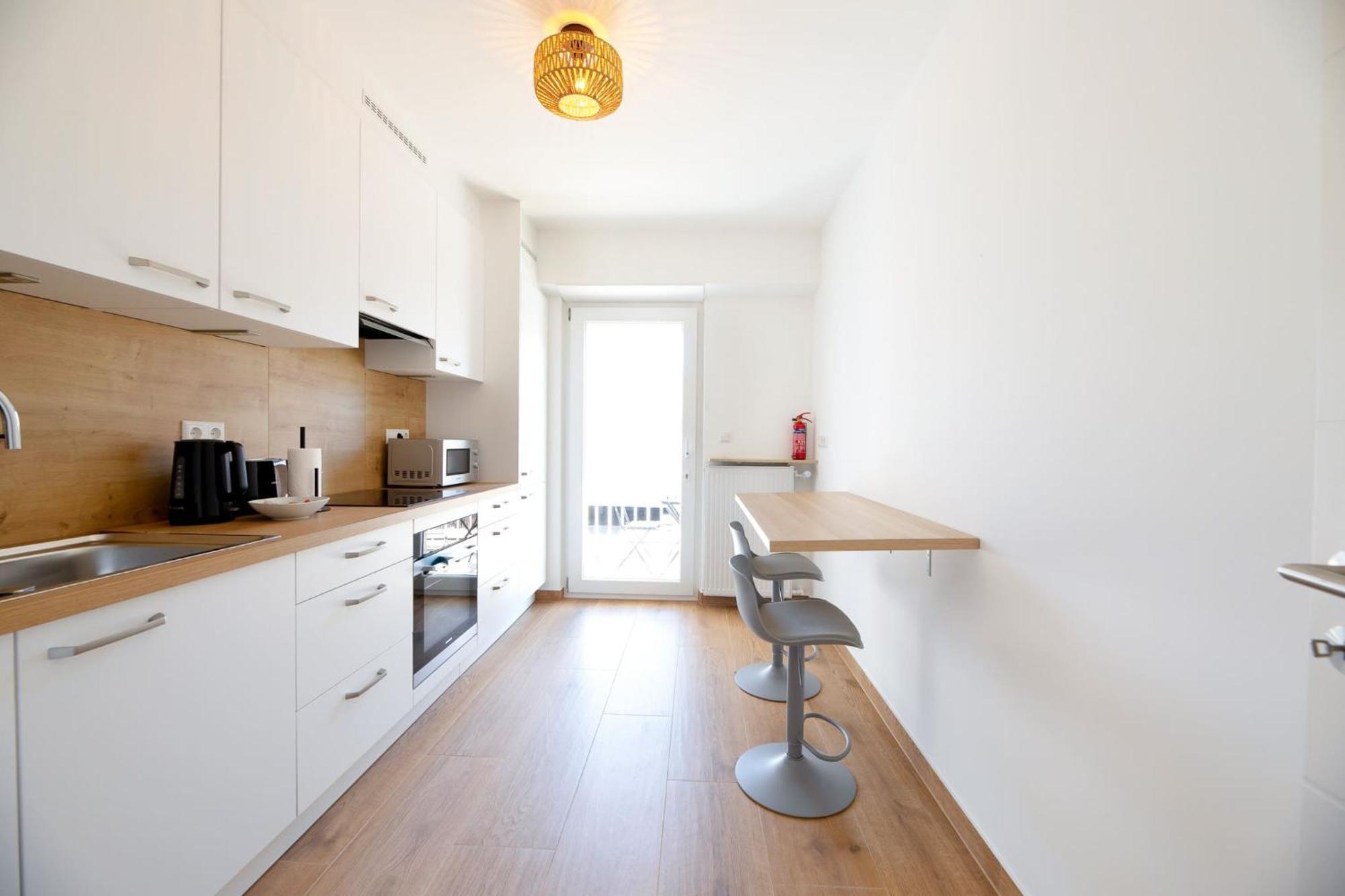Apartment Bright & Stylish 2Br Apt In City Center *